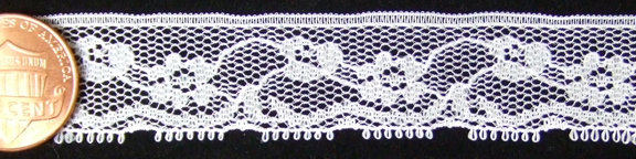 L008,White SCALLOPED Rose EMBROIDERED LACE - 4ft